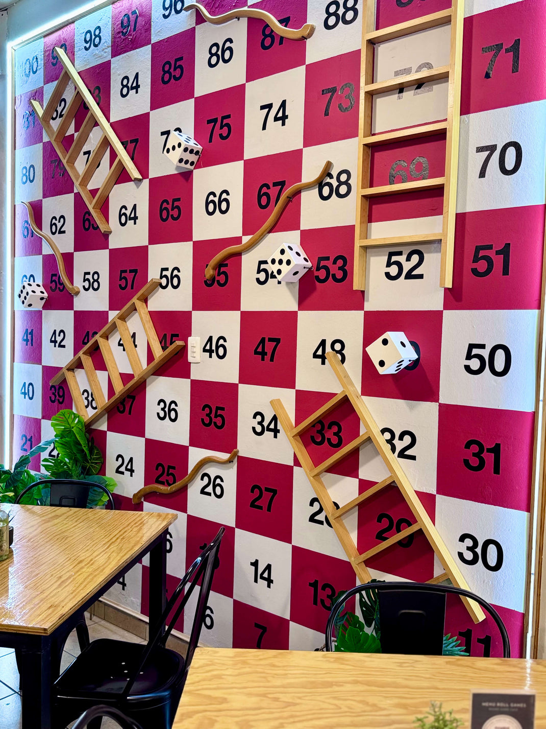 Interior Roll Games Jardín Balbuena